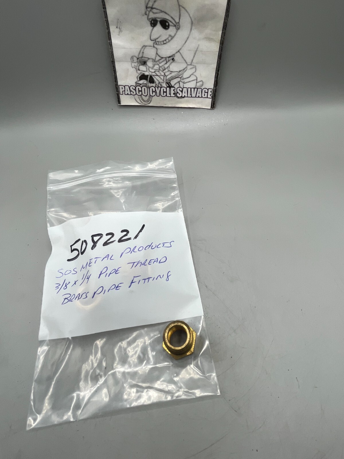 NOS-SOS Metal Products 3/8 NPT Male x 1/4 NPT Female Brass Pipe Fitting 508221