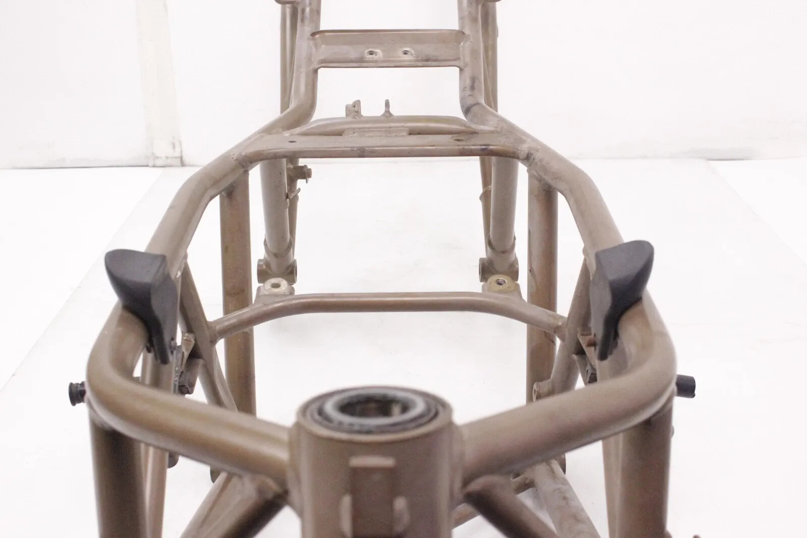 00-02 DUCATI SUPERSPORT 750 OEM MAIN FRAME CHASSIS ***C***