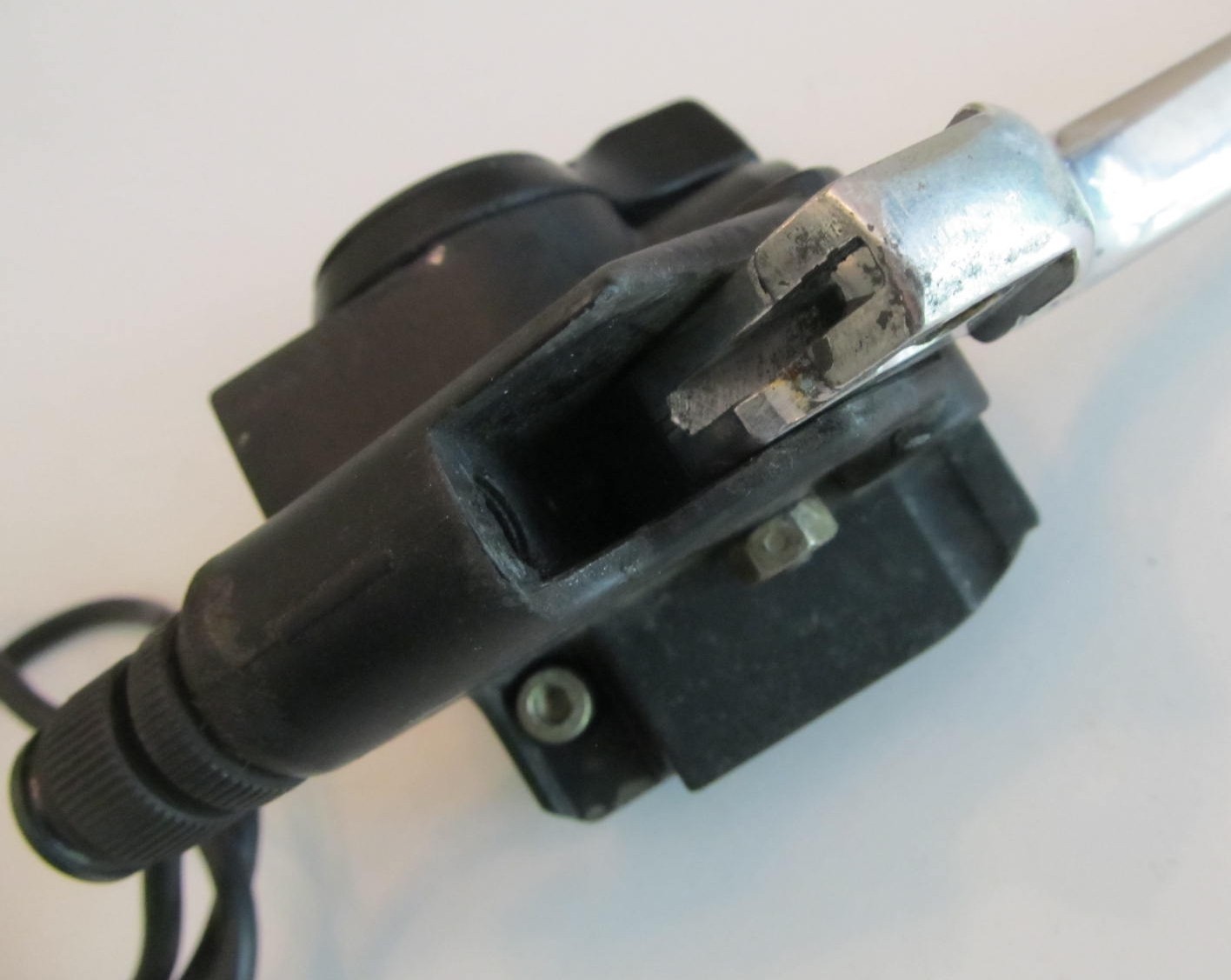 BMW Choke & Clutch Handle Unit, Left – 32 72 1 457 069 – w/Switch, Silver Lever