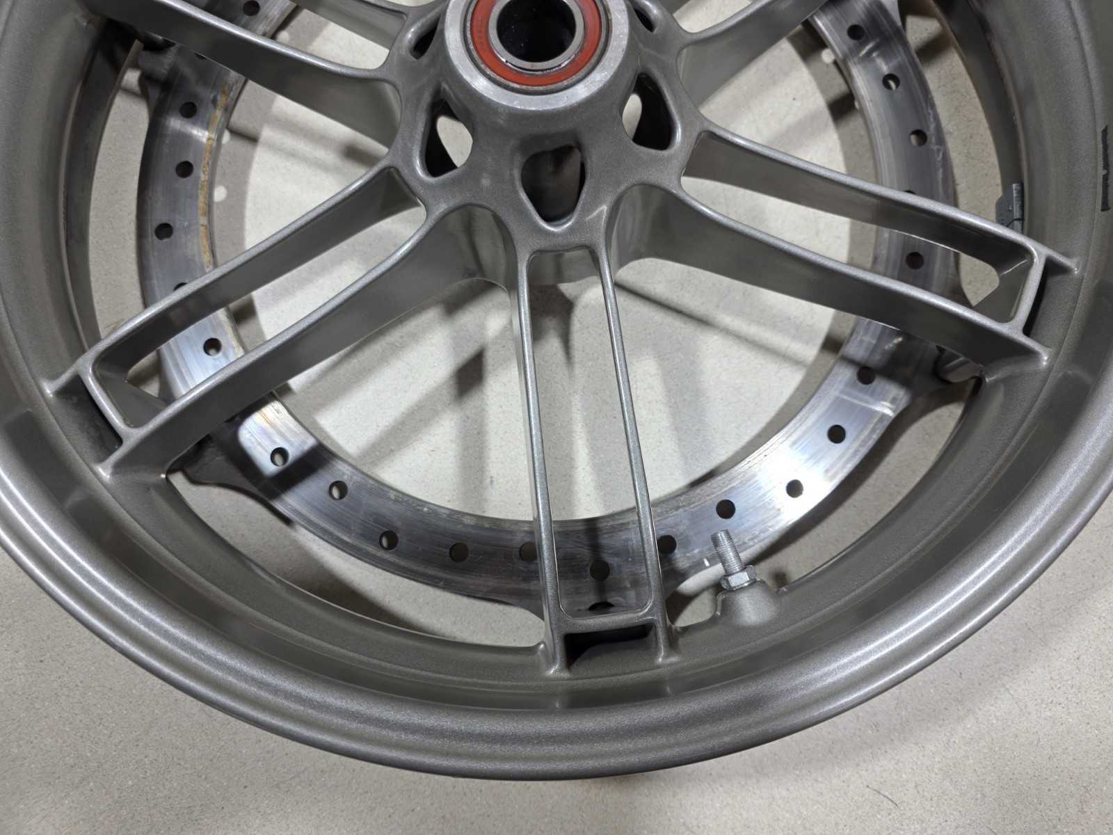 2006 Buell Ulysses XB12 XB12X Front Wheel Rim Magnesium Tone #NV9-80