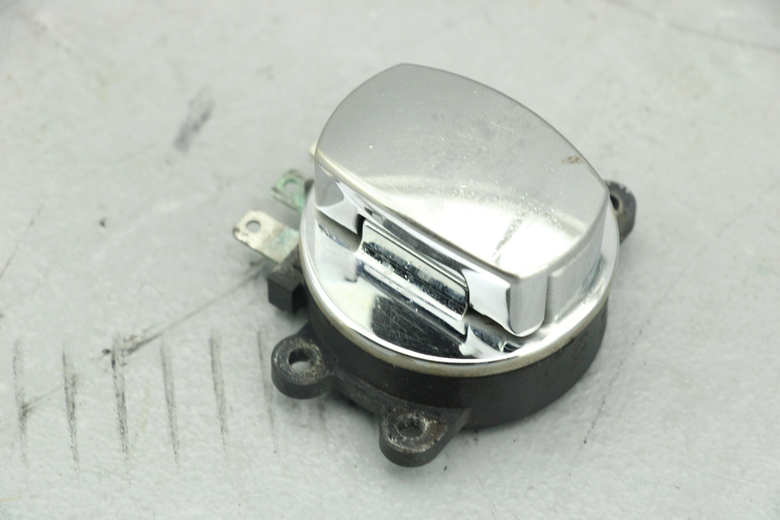 2007 Harley Road King Ignition Switch Lock Knob w/ KEY CHROME