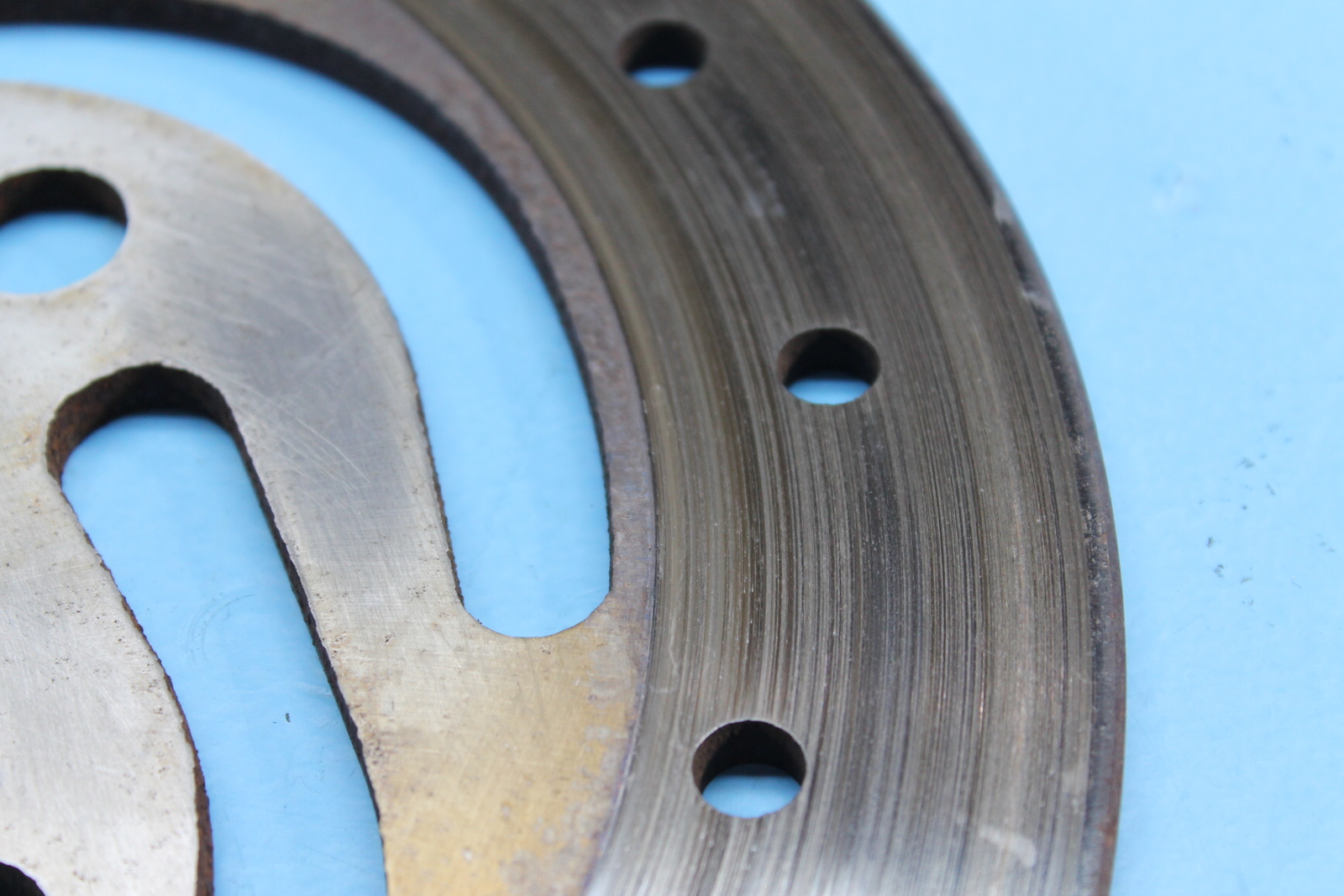 1381 15 HARLEY-DAVIDSON DYNA 103 STREET BOB REAR ROTOR BACK BRAKE DISC
