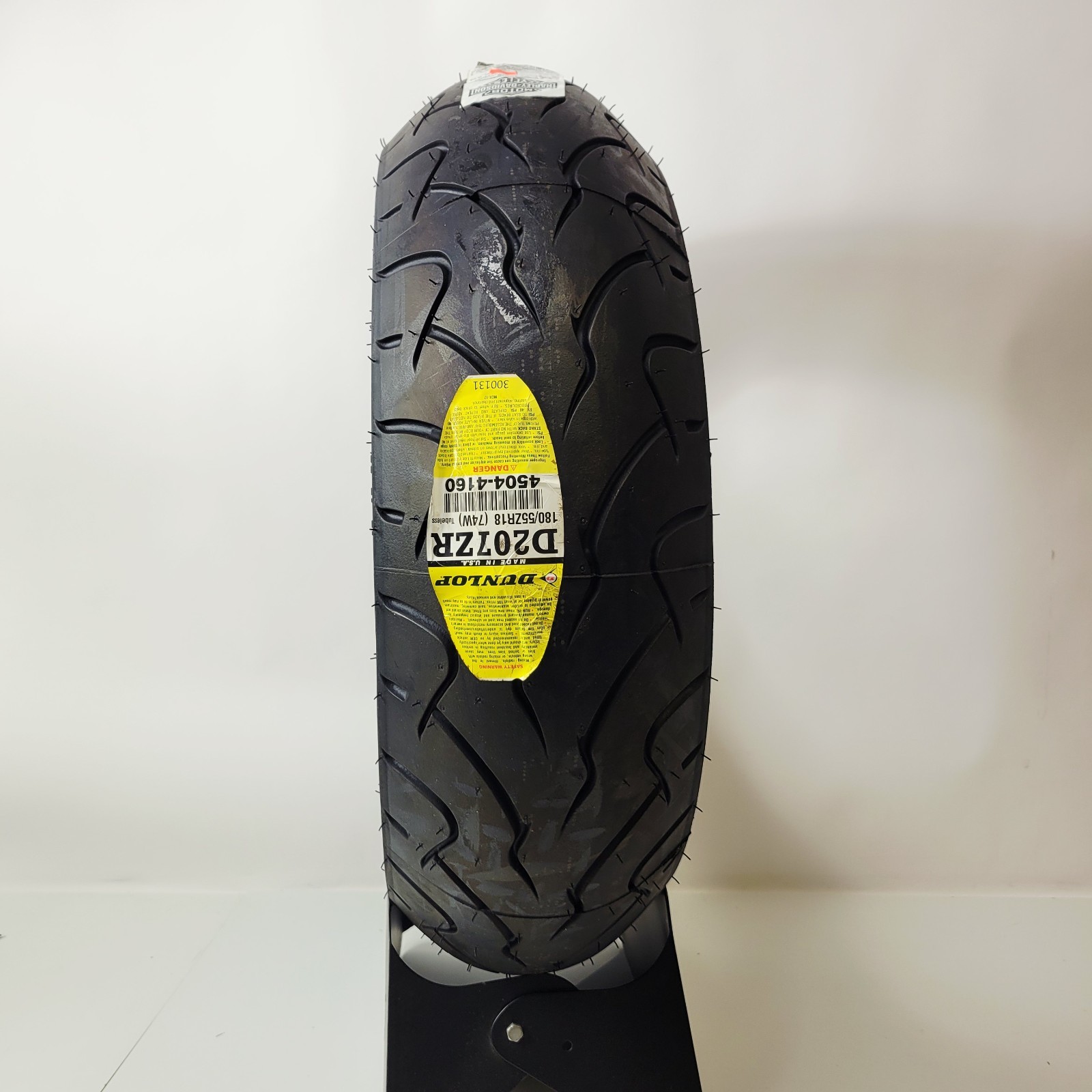 Harley-Davidson Dunlop D207 180/55-18 Blackwall Rear Tire OEM 43173-01 DOT 5121