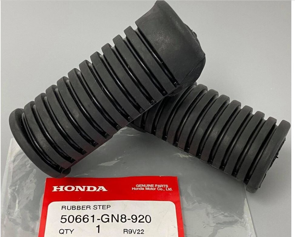 *1EA OEM HONDA RUBBER STEP 50661-GN8-920 (336C)
