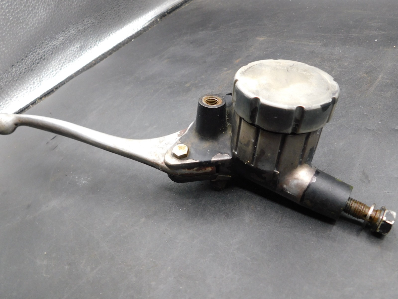 Front Brake Master Cylinder Kawasaki Triple, H1 Mach III, KH500, H2 IV, KH400 Z1