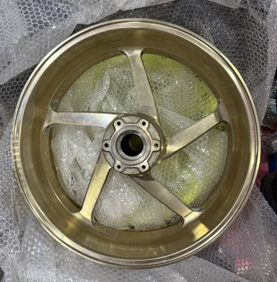 Special Magnesium Wheel For Super Bikes Racing 6.25X17 Size Vehicle Model Unknow