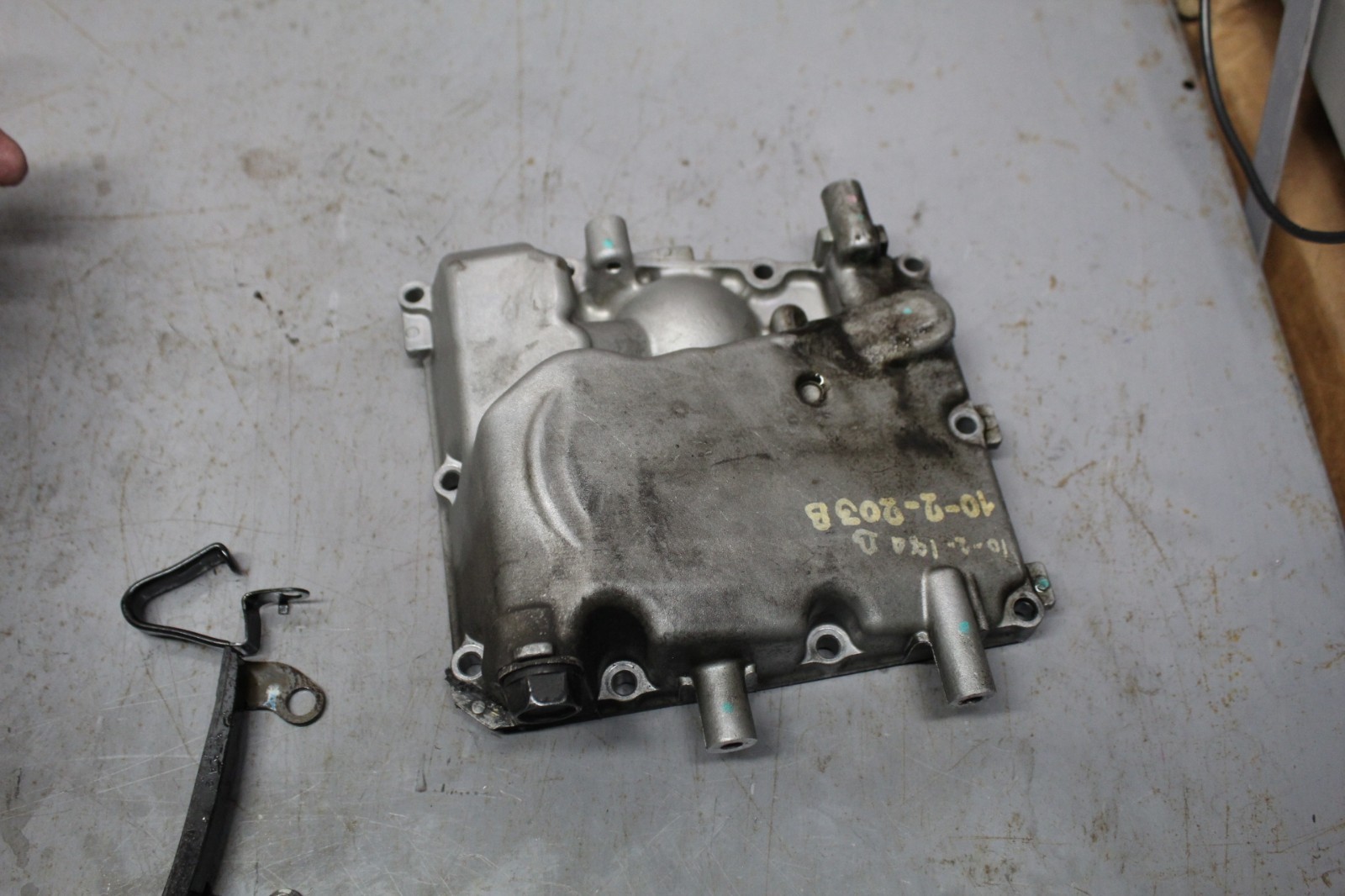 2022 KAWASAKI NINJA 650 USED OEM ENGINE OIL PAN