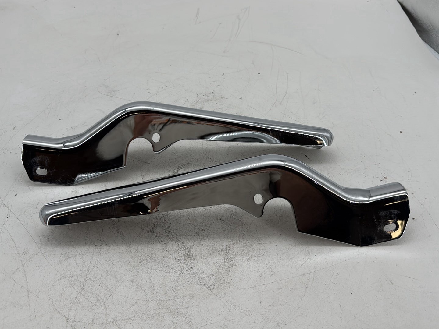 2006 Harley Street Glide Touring OEM Left Right Saddlebag Fender Struts Brackets