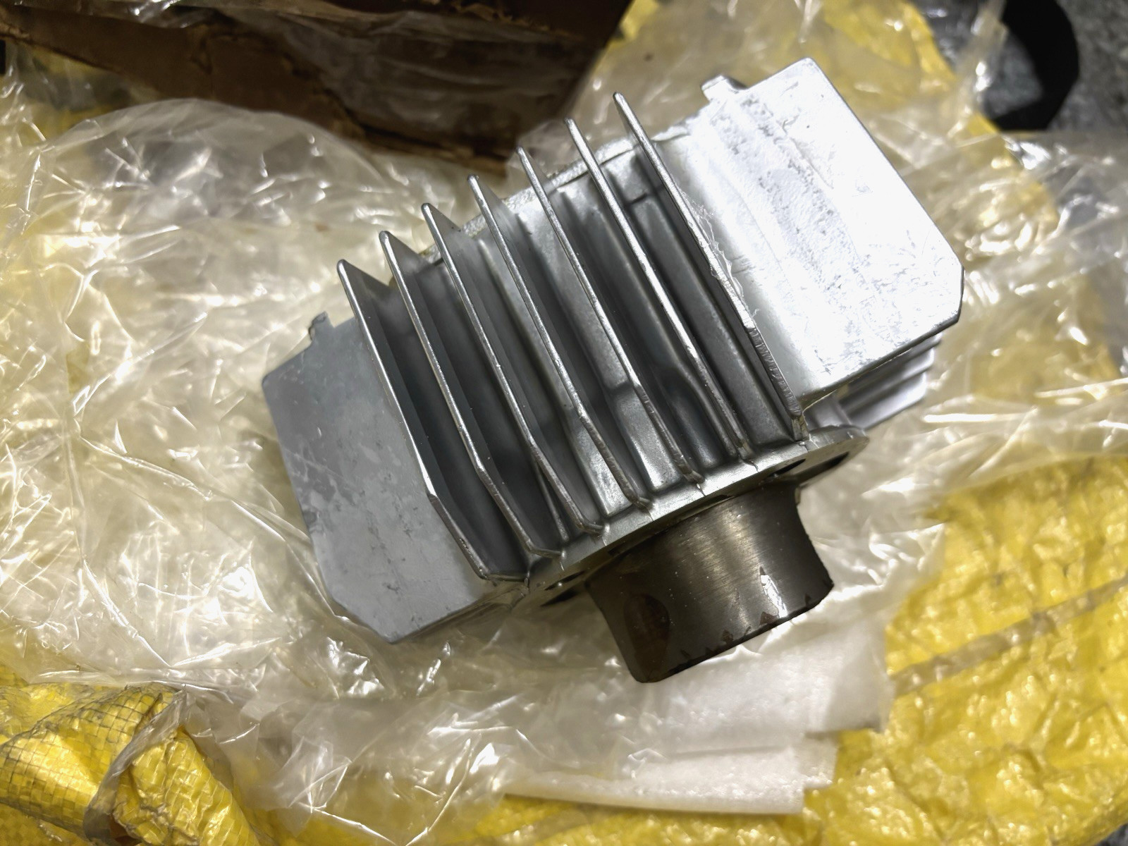 Suzuki 69-92 100 A100 AC100 AS100 A100K/L/M/N A100-4 Cylinder NOS 11210-12610