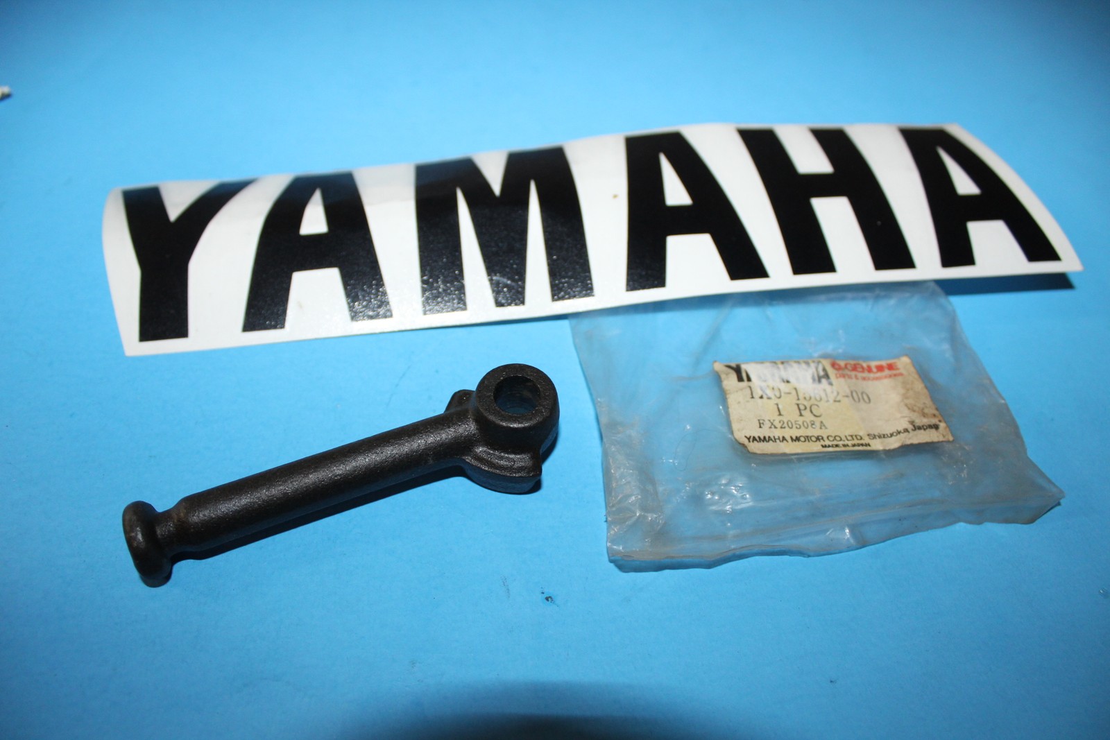 NOS Yamaha 1978-79 YZ80 BLACK Kick Starter Lever OEM # 1X0-15612-00