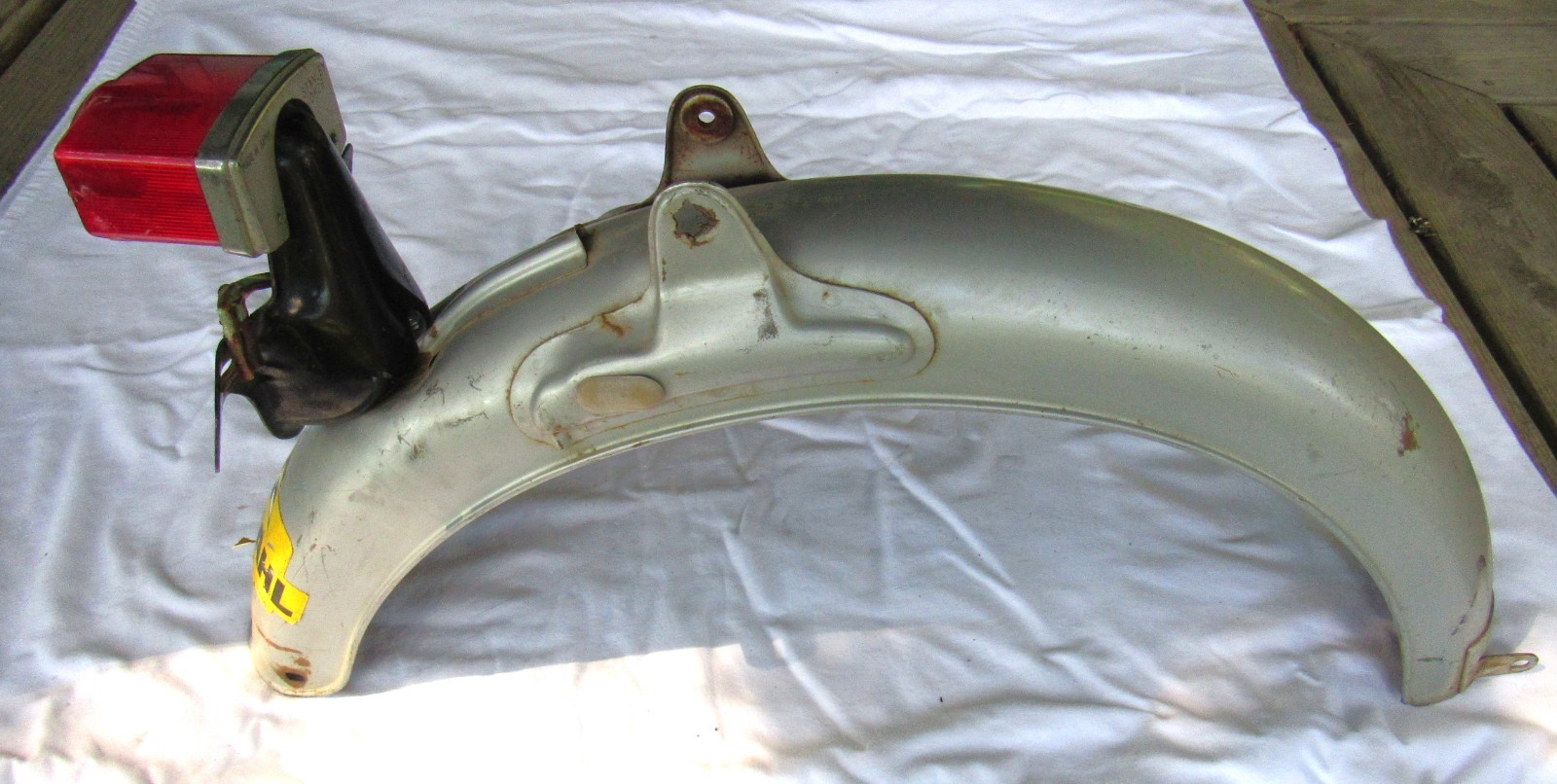 1965 – 1968 Honda S90 FRONT & REAR FENDERS WITH TAILLIGHT