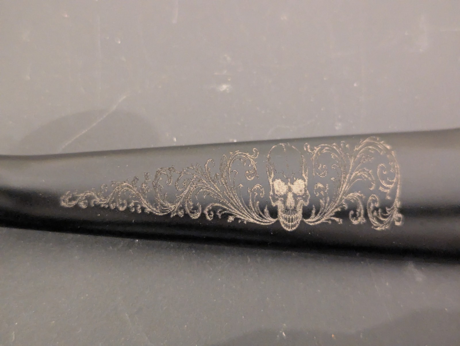 Custom Engraved brake and clutch levers Harley Davidson skull 8 ball ends