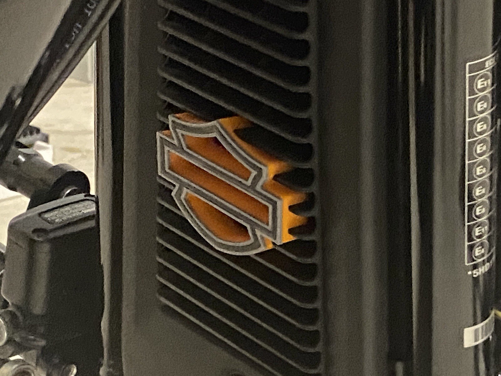 CUSTOM Colours, Oil Cooler Stone Guard, Suits ’18-later Harley M8 Softail
