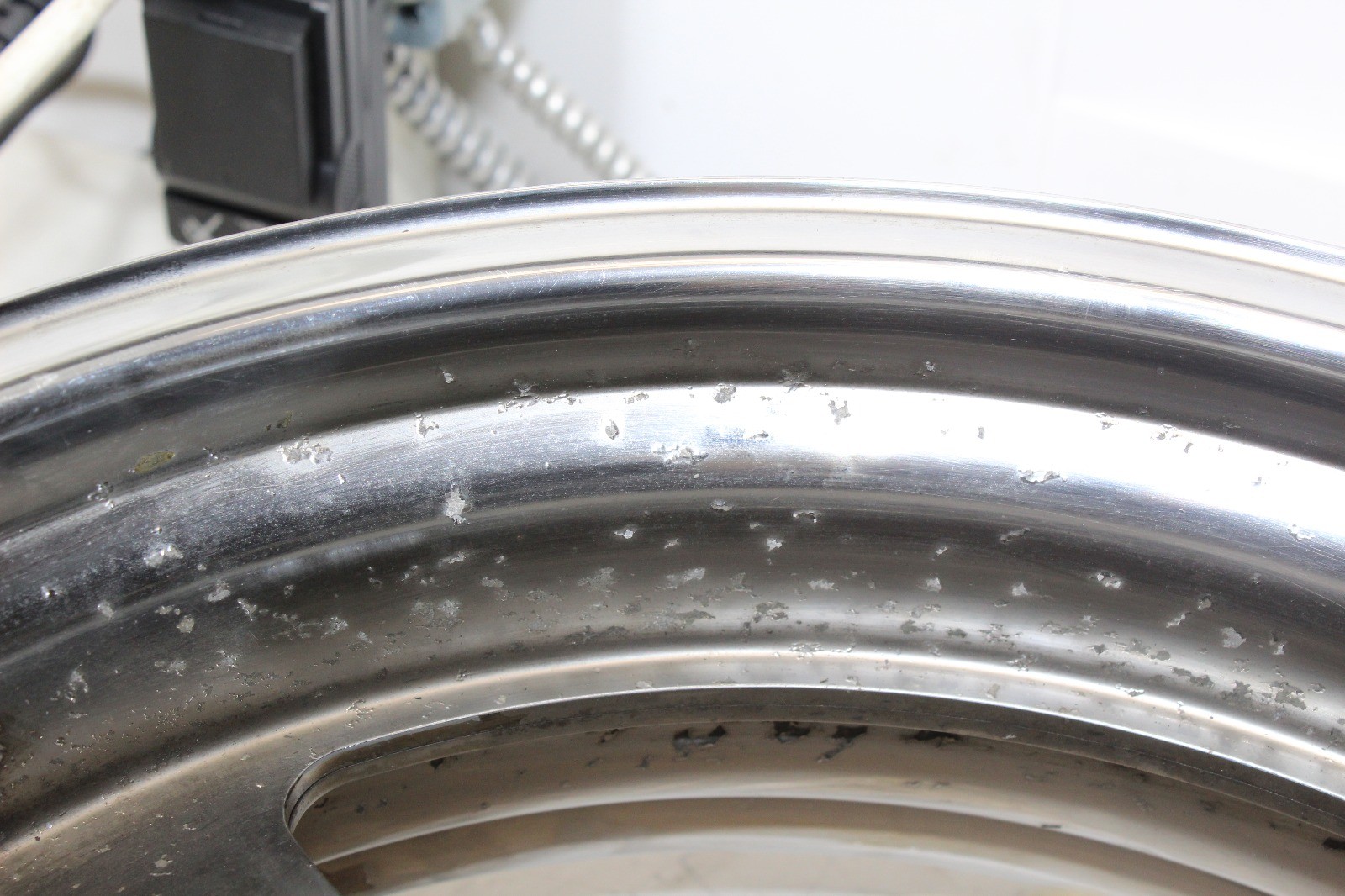 Buell X1 S1 M2 PM Chrome Plated Wheel Set 17×3.5 17×5.5″ Straight Pitting