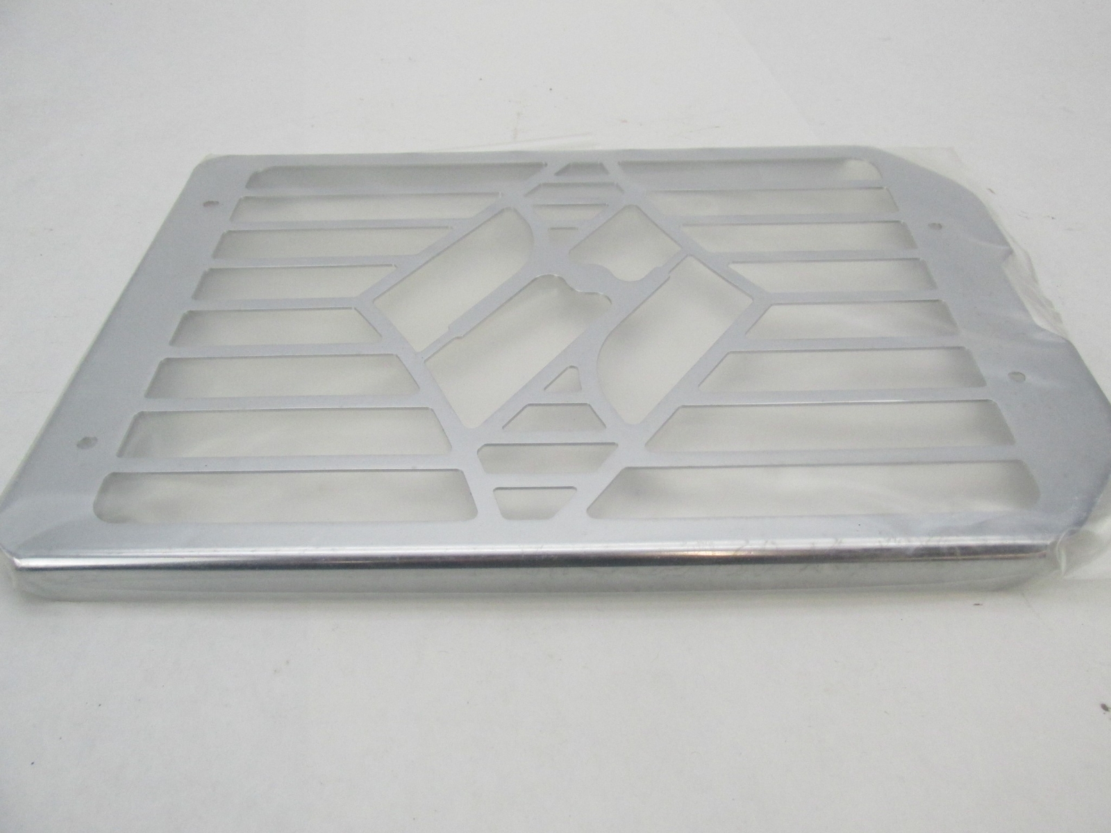 Mapam Suzuki Marauder VZ 1600 Chrome Radiator Cover Guard SM8024M16