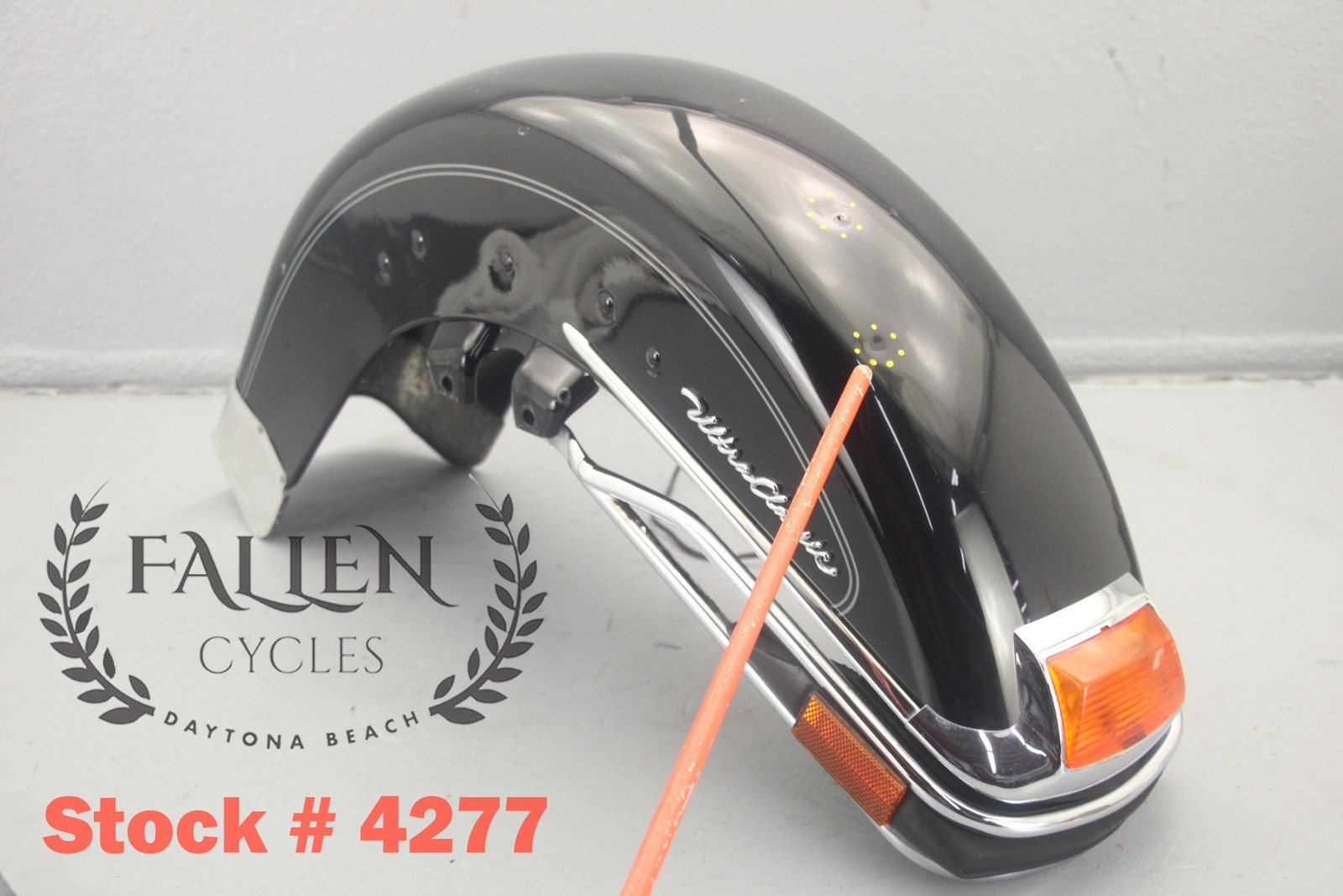 2008 Harley Electra Glide Front Fender Assembly VIVID BLACK SILVER STRIPES #4277