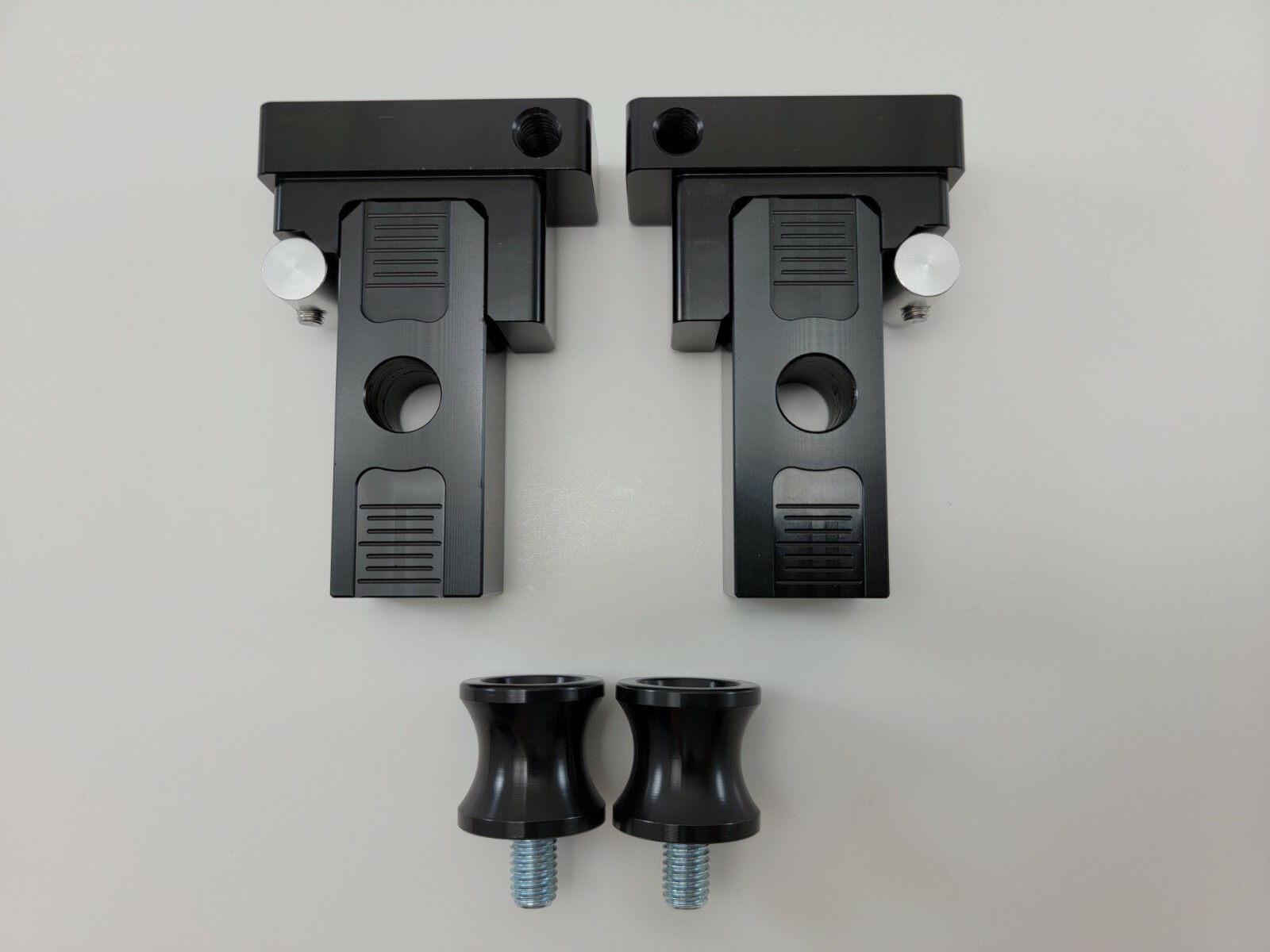 22 23 24 25 HONDA GROM SWINGARM CHAIN ADJUSTERS W SPOOLS & MASTER LINK
