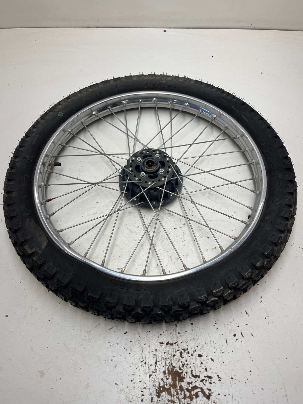 83 1983 Honda XL185S Xl 185s OEM Front Wheel Rim Hub 21 × 1.40 READ DESCR