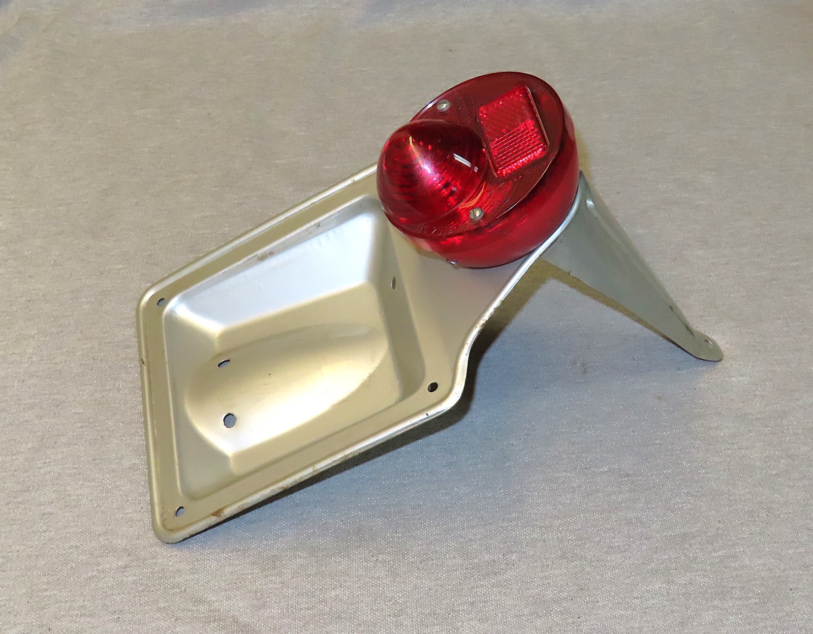 Moto Guzzi Stornello 125cc USED Taillight, APRILIA 35330 Italy Tail Light
