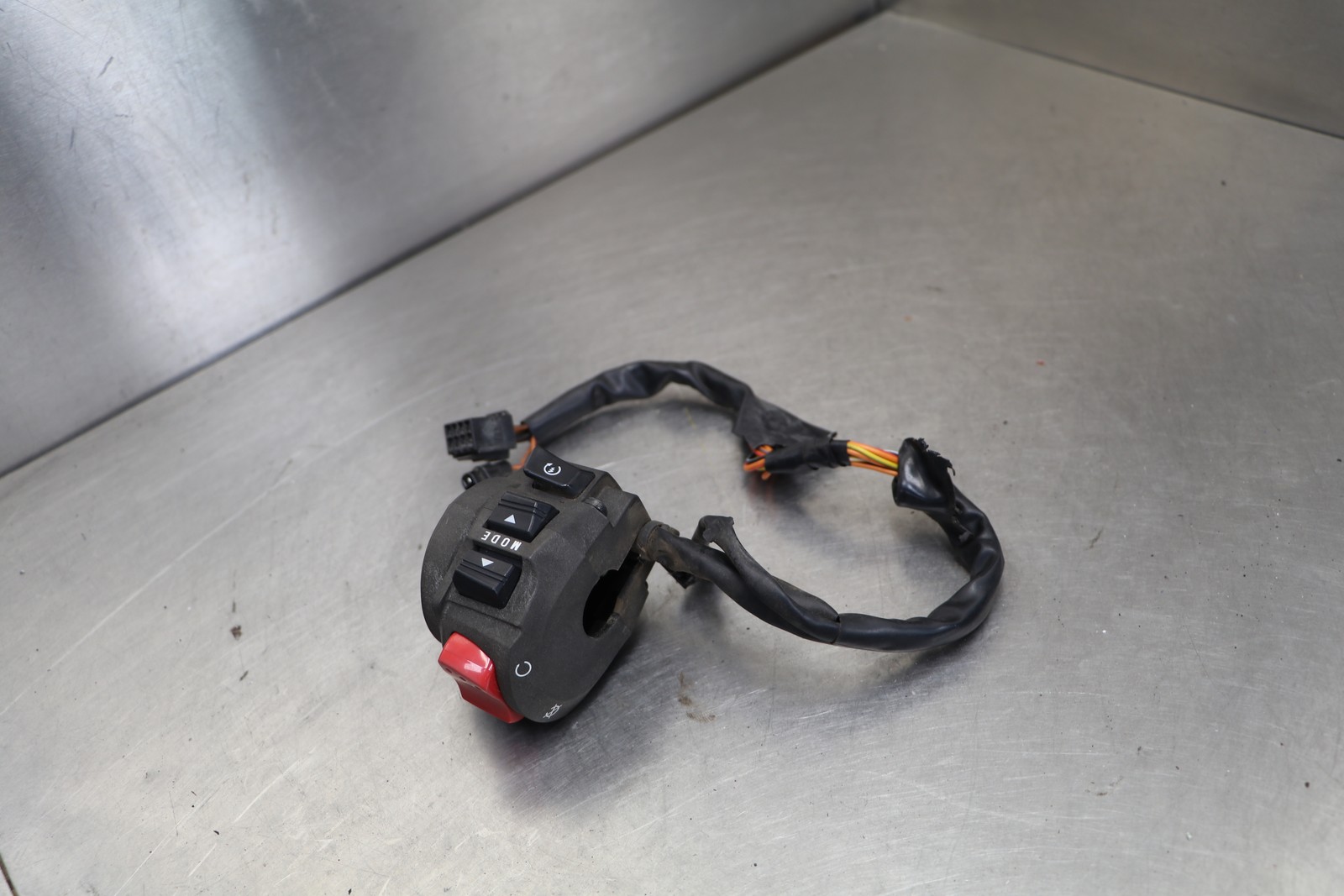 08-09 SUZUKI GSXR600 GSXR 600 RIGHT CLIP ON HANDLE KILL OFF START SWITCH