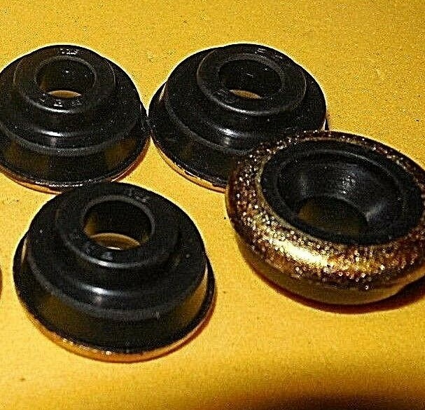 4 Valve cover bolt seals1984 XT250 86-87 TT350 85-90 XT350 Dual sport
