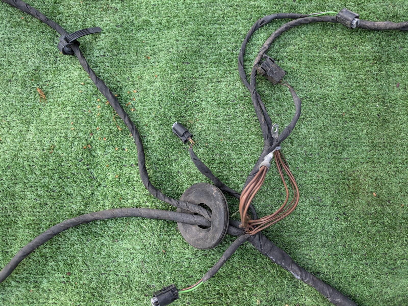 Genuine Mercedes W463 G350 Front Upper Engine Compartment Part Wire Loom Harness