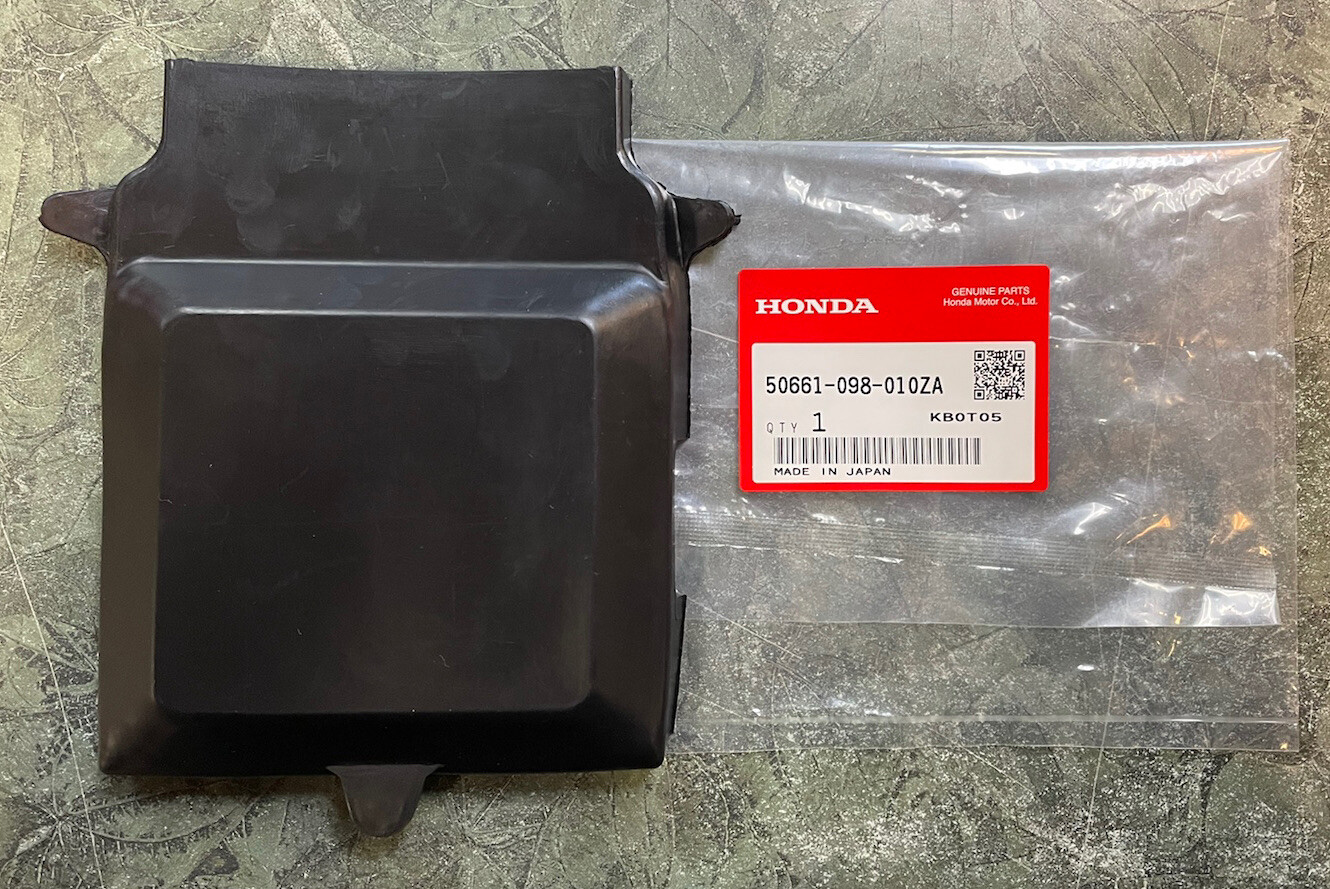 Genuine OEM Honda Rubber Battery Cover Battery Lid CT70 ST90 50661-098-010ZA