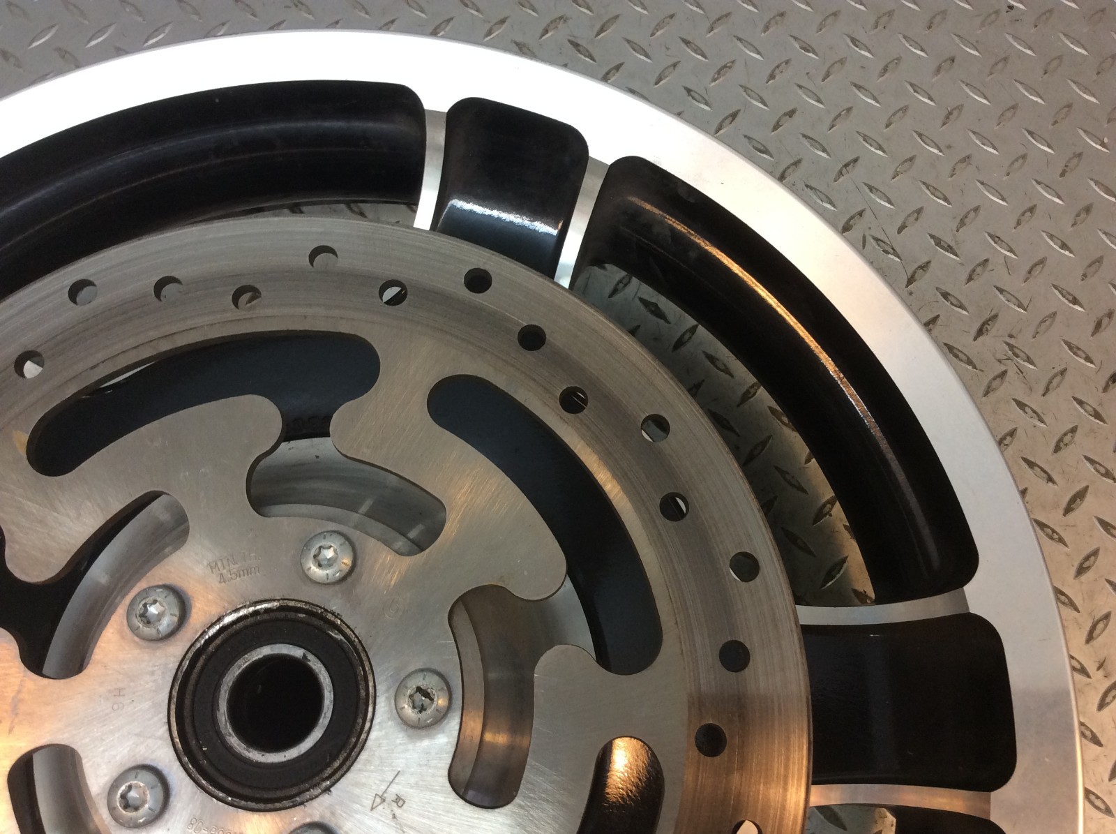 09-25 Harley Davidson Touring 5 Spoke Airstrike Front Rim Wheel 18×3.5 25mm