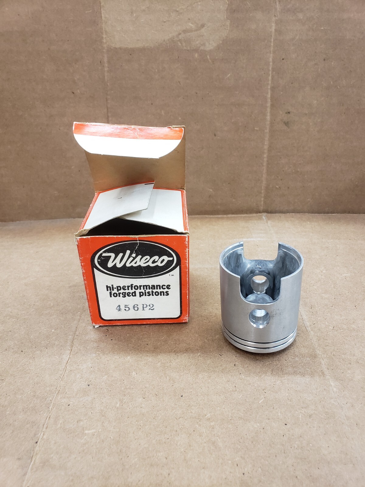 NOS WISECO PISTON (456P2) FITS SUZUKI RM 80 1977-1981 (PISTON ONLY)