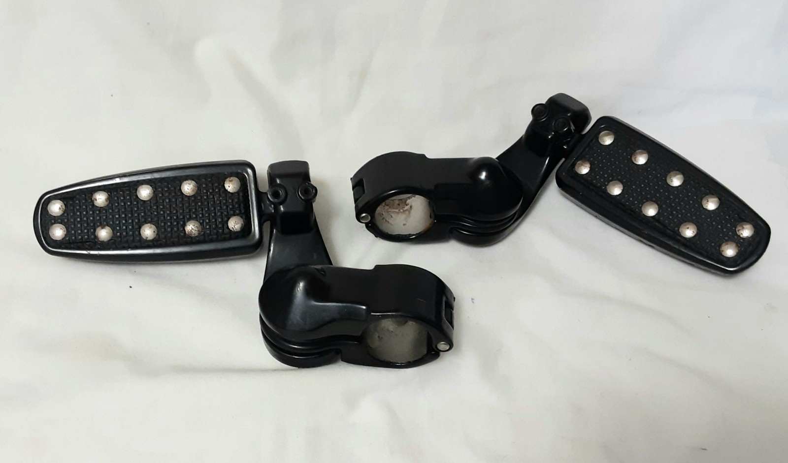 Harley CycleSmiths Short Angled Adj. Highway Black Banana FootPegs & Mount