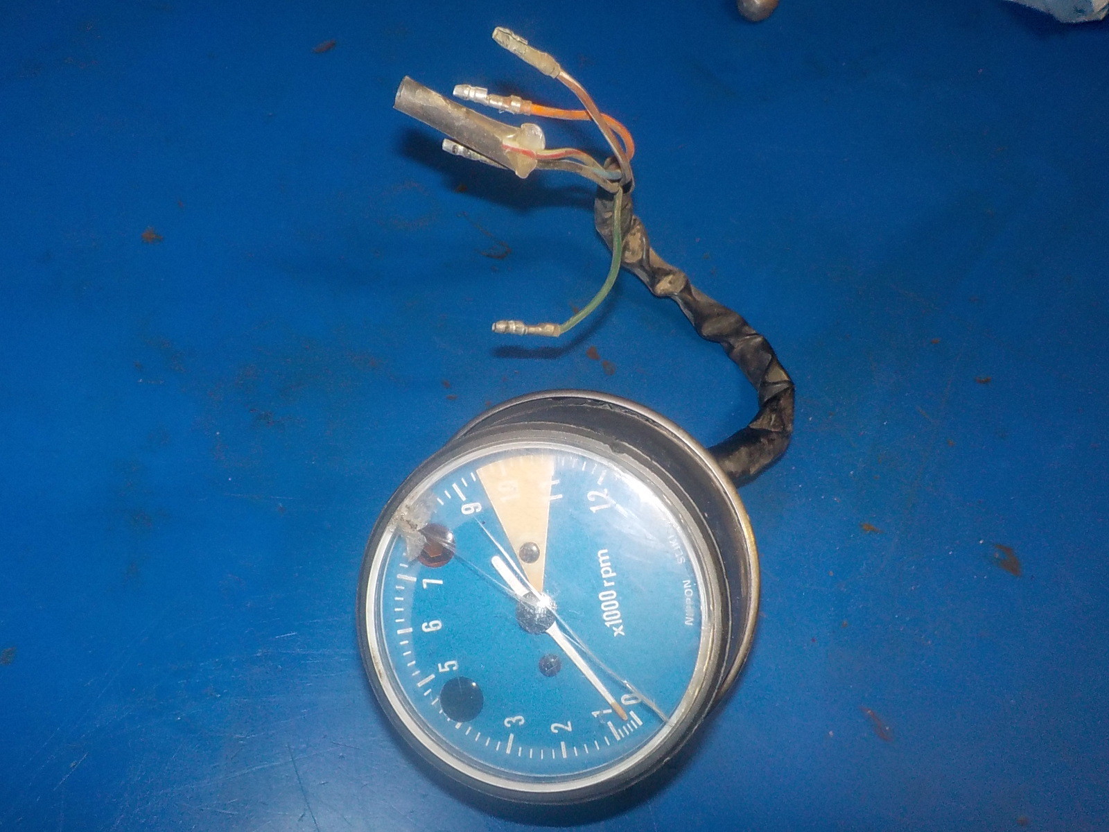 HONDA XL 125 1974 TACOMETER GAUGE , DAMAGE AS SHOWN IN PICTURE
