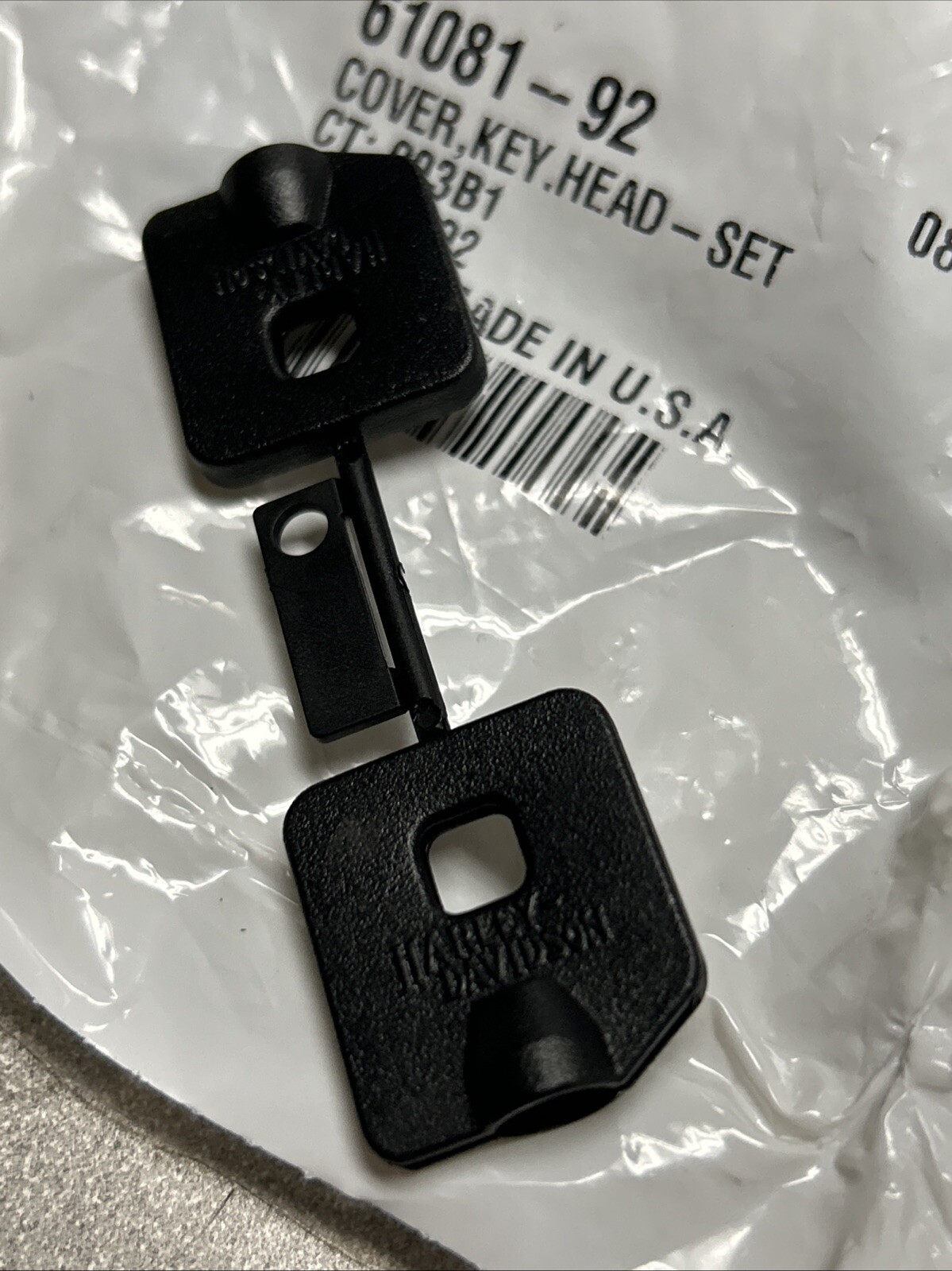 HARLEY -DAVIDSON NEW OEM KEY COVER SET OF 2 61081-92