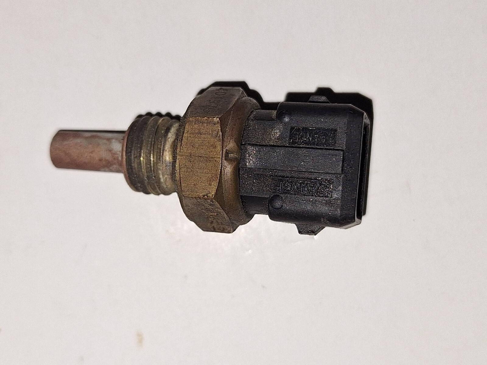 OEM Ducati 748 916 996 998 ST4s ST4 Coolant Water Temperature Sensor 55240131A