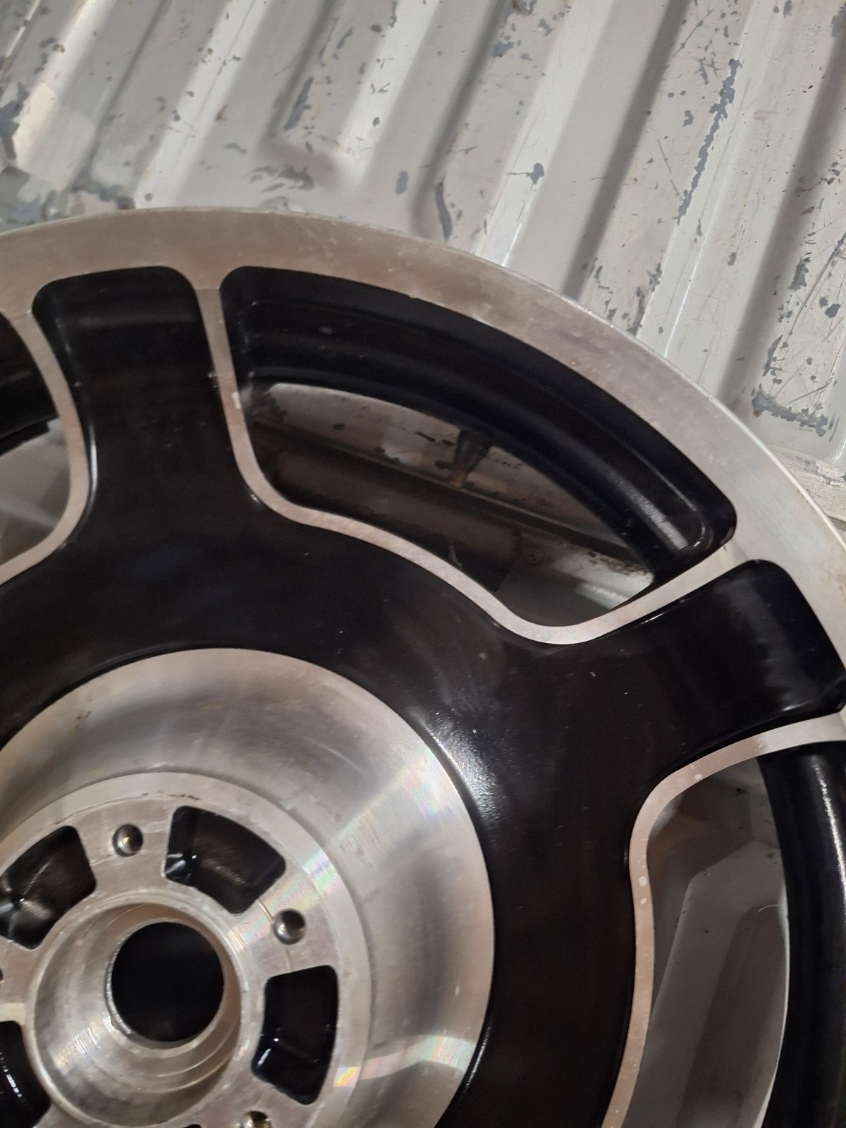 43300164 Harley-Davidson Street Glide 18×3.50 Cast 5 Spoke Rim Wheel Airstrike