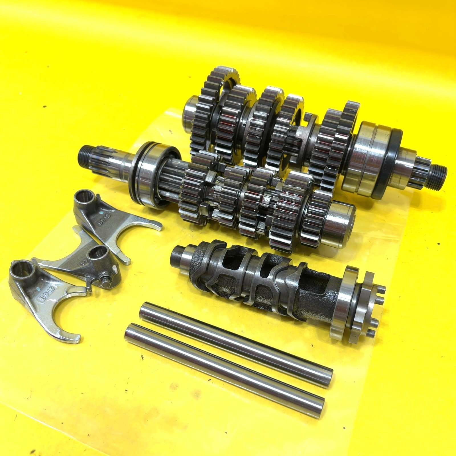 25-26 KAWASAKI NINJA ZX4RR ZX4R OEM ENGINE MOTOR TRANSMISSION TRANNY GEARS