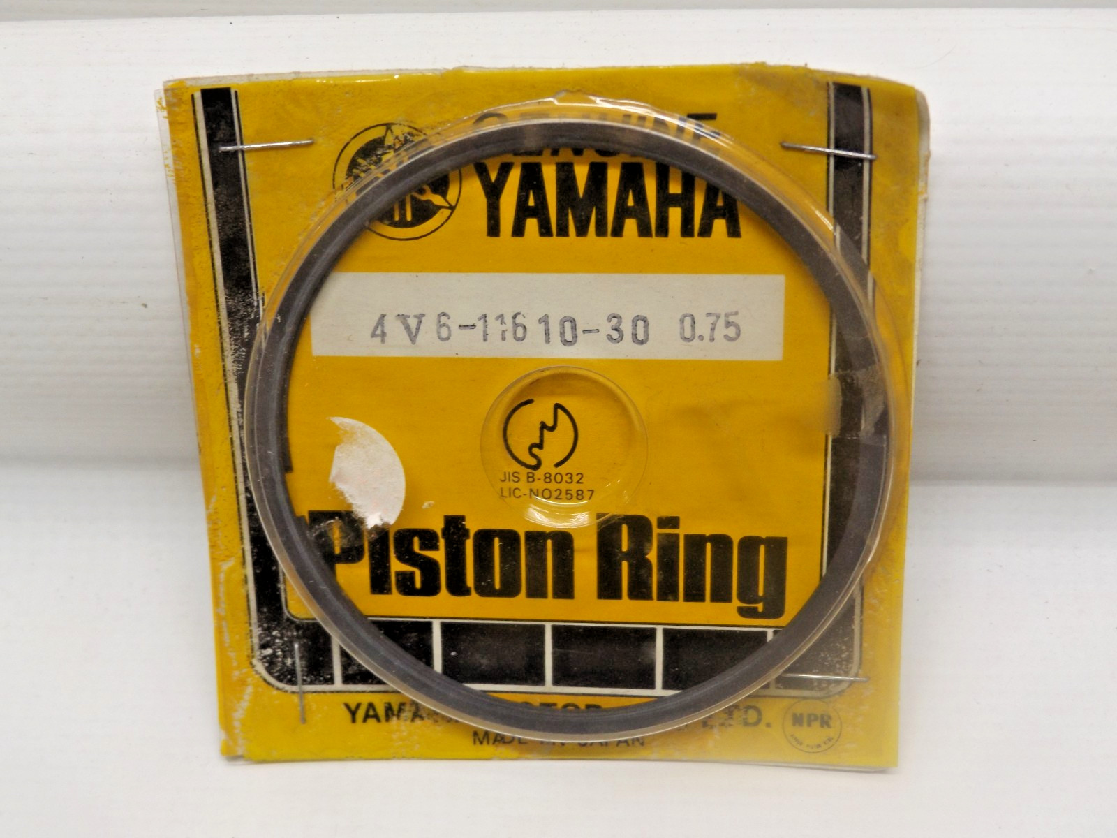 NOS YAMAHA 4V6-11610-30-00 PISTON RING SET .75MM OS IT465