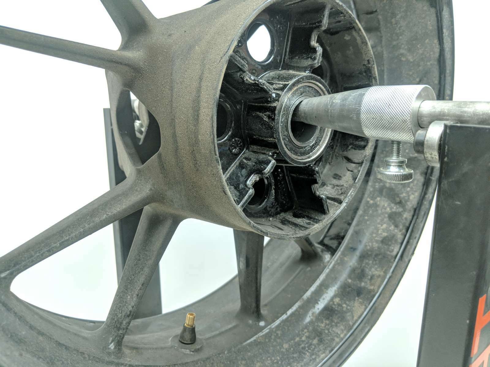 18 BMW S1000RR Rear Wheel Rim STRAIGHT 17 x 6.00