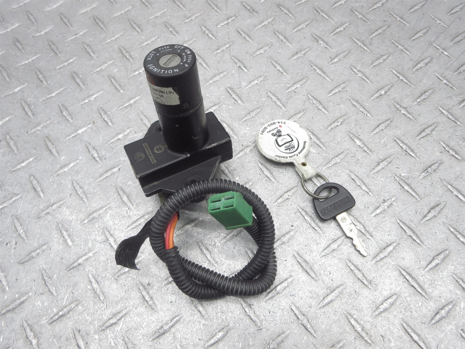 1988 88 Suzuki GSX1100 Ignition Switch Key Matching Oem