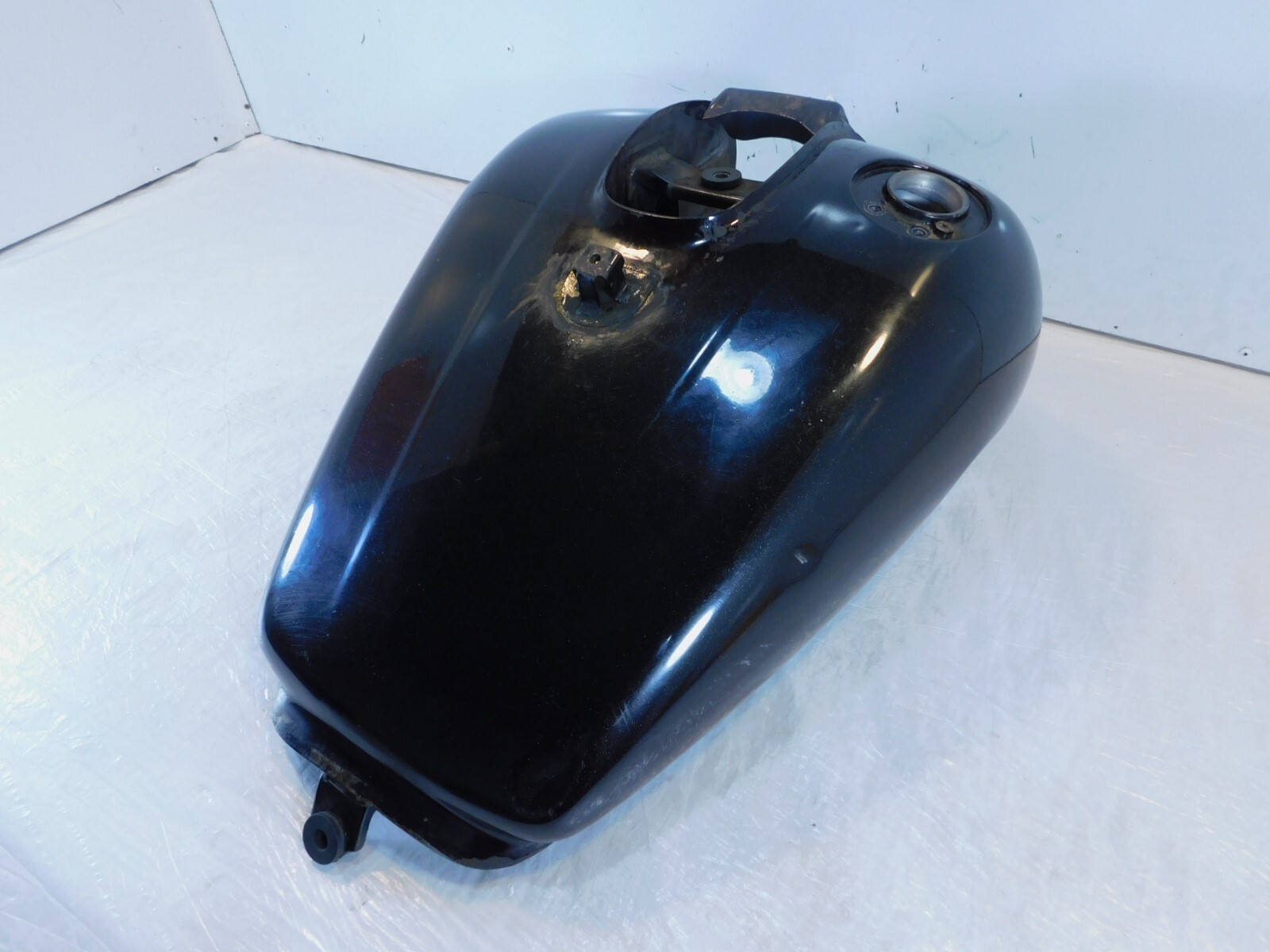 2003 Kawasaki Vulcan 1500 Classic Black Gas Fuel Petrol Tank Reservoir – Dented