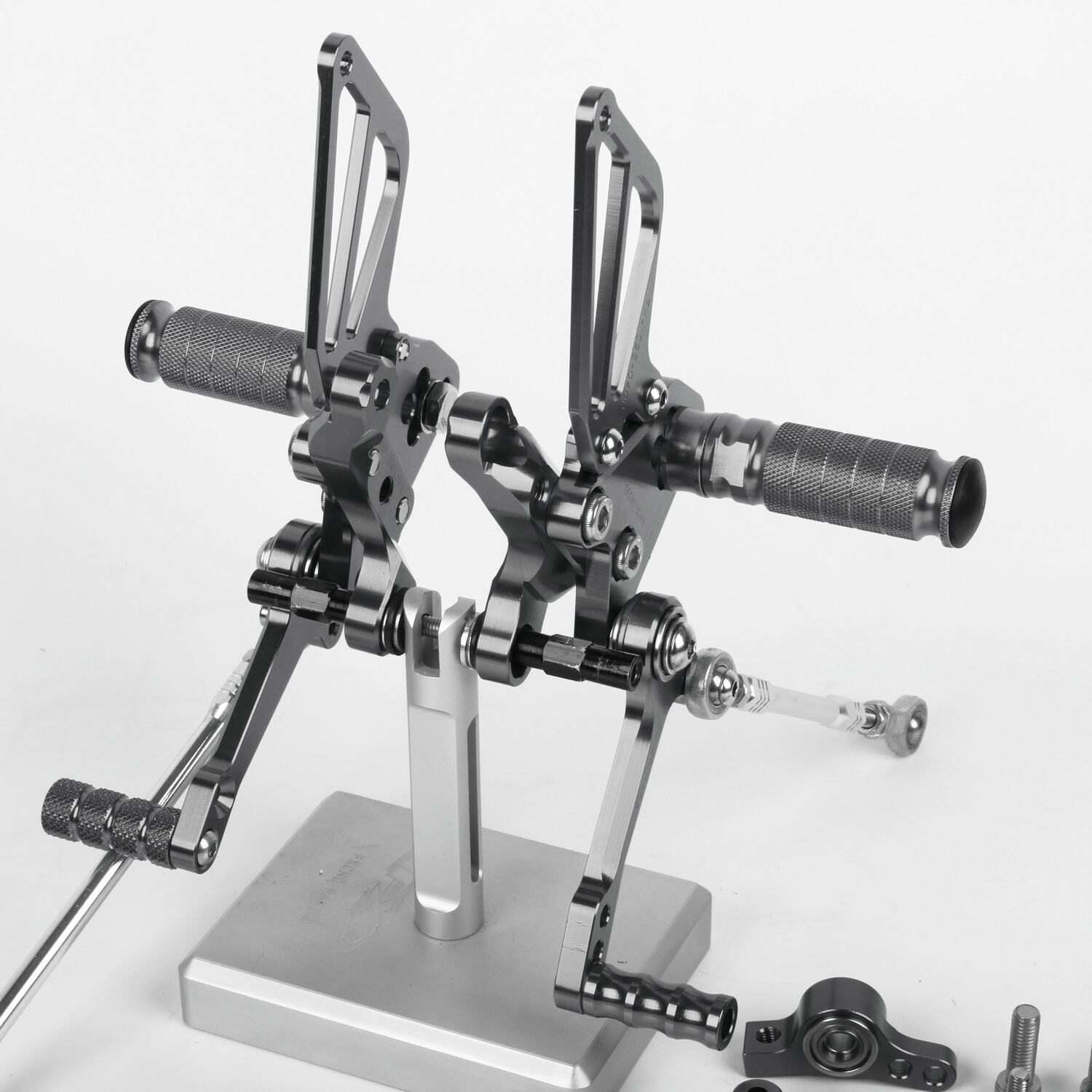 For Ducati 848 1098 1198 R/S CNC Adjusting Rearset Footpegs Rear Set Titanium