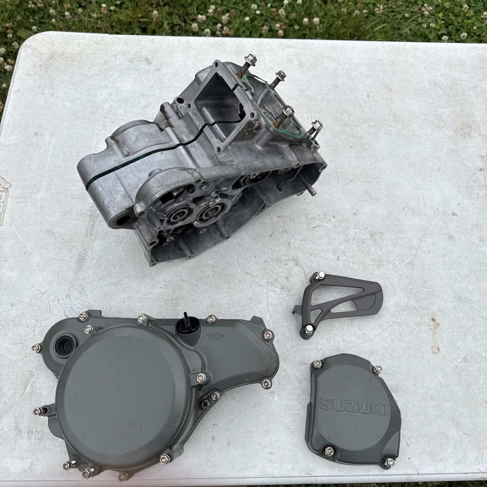 2000 Suzuki RM125 Rm 125 OEM LEFT RIGHT ENGINE CRANKCASE CRANK CASES BLOCK SET