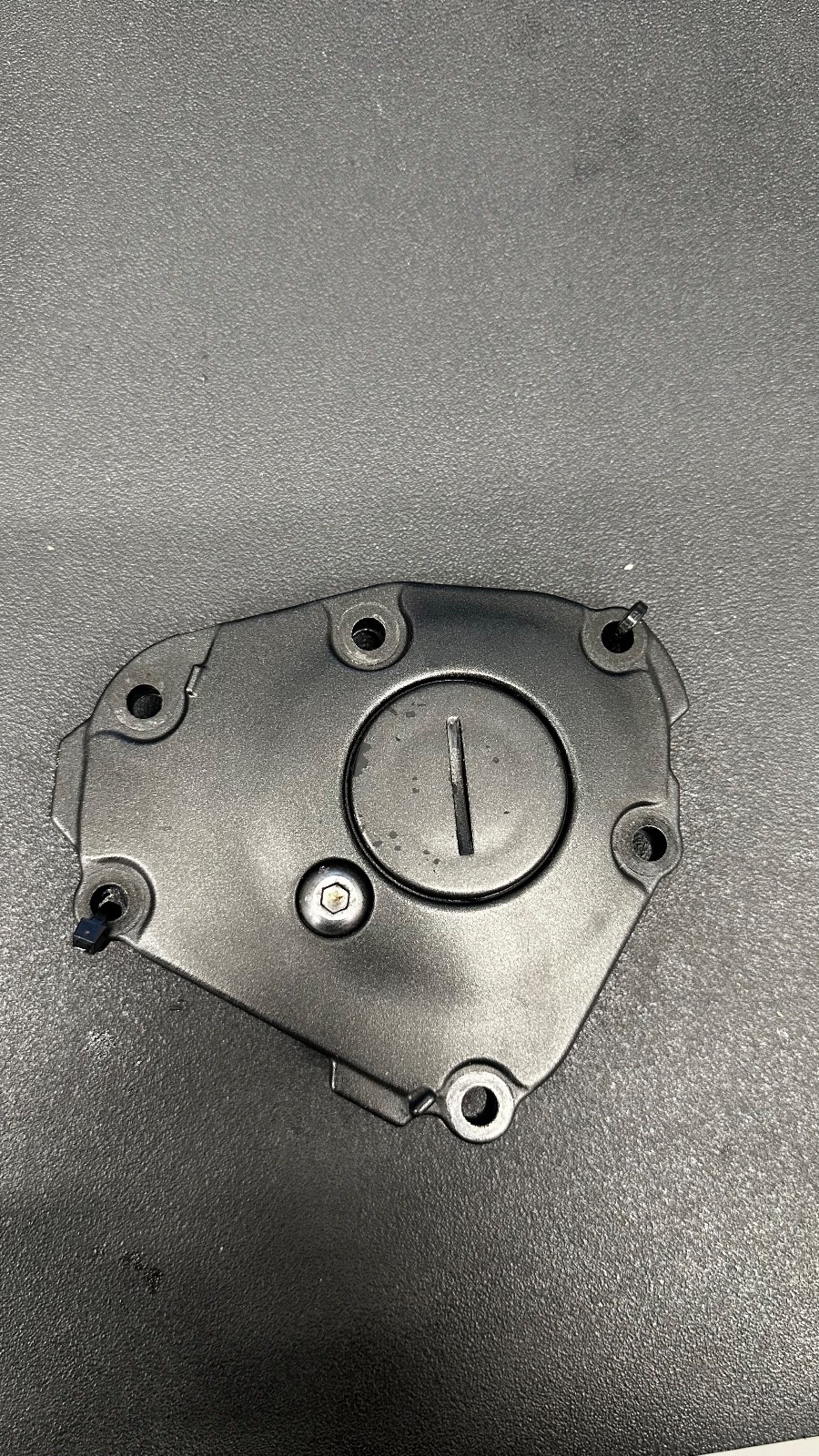 yamaha R1 2004 2006 2007 2008 RN12 RN19 oil pump cover 5vy154160000