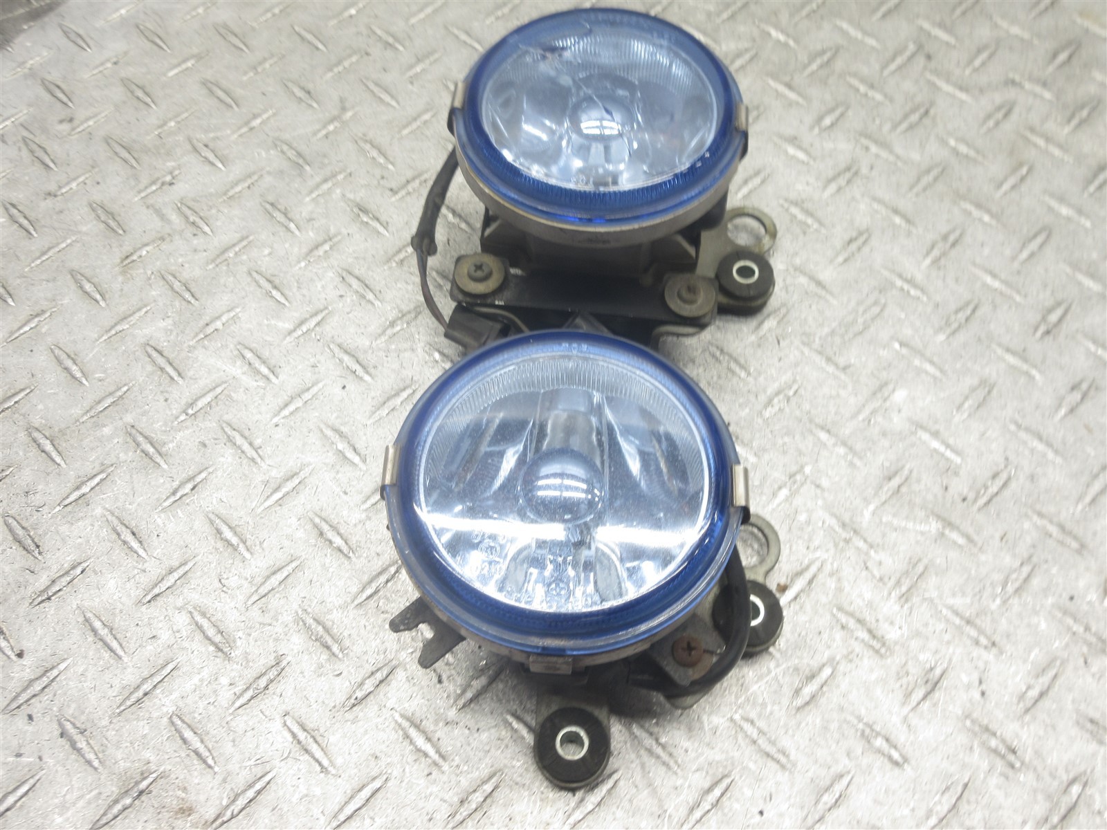 2001 01-05 Honda GL1800 Goldwing Front Fog Light Passing Aux Accessory Lamp Pair