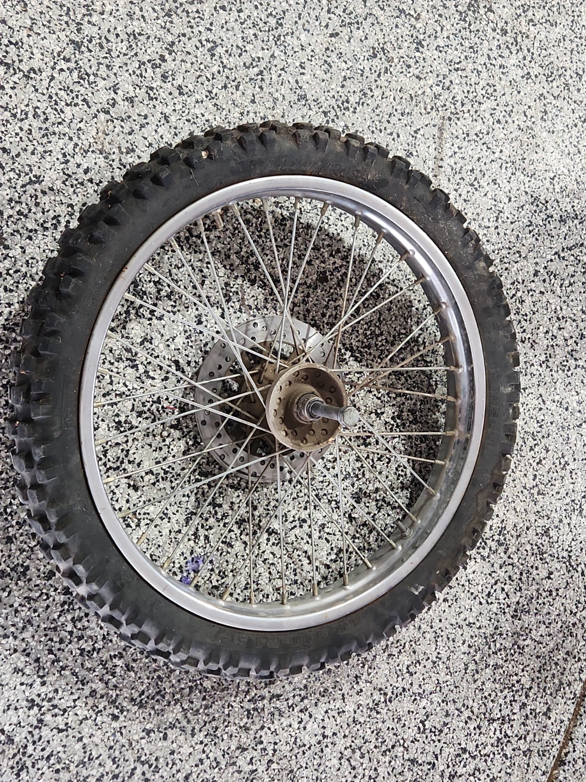 99-04 2001 Yamaha TT-R 225 Front Wheel Rim Hub Assembly Ttr225 OEM