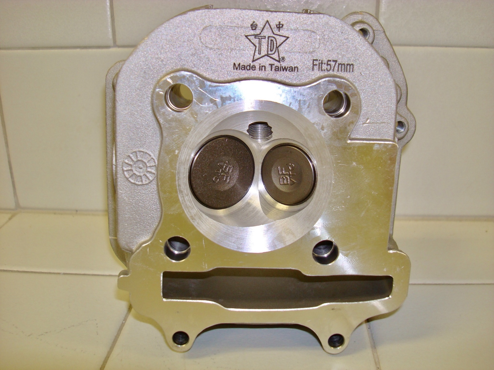 TAIDA GY6 63mm BORE CYLINDER HEAD 28/23 VALVES (57mm spacing) (90 CHAIN)