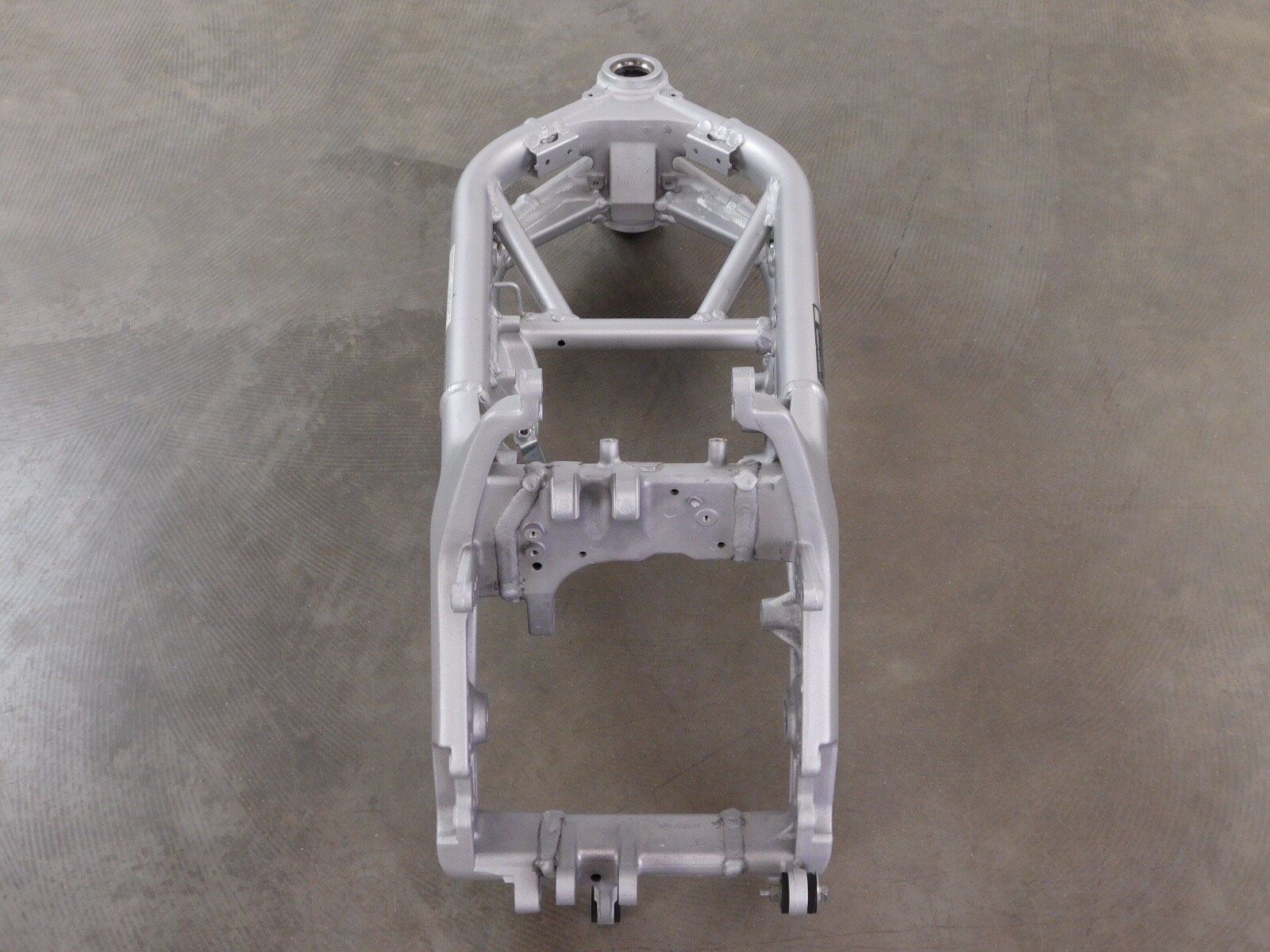 Main Frame ~ STRAIGHT Chassis! ~ GOOD 2 GO! Yes Sir!! 99-02 SV650 SV650S
