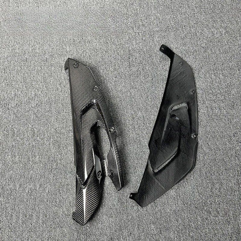 AOTWTR For QJMOTOR SRK 921RR 100% Carbon Fiber Rear Swingarm Frame Guard Fairing