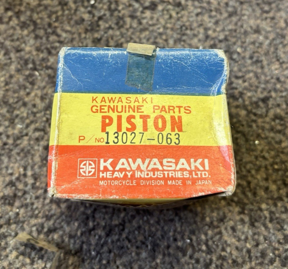Genuine NOS 1975-77 Kawasaki KZ400D 1.00mm 0.040in Oversize Piston 13027-063