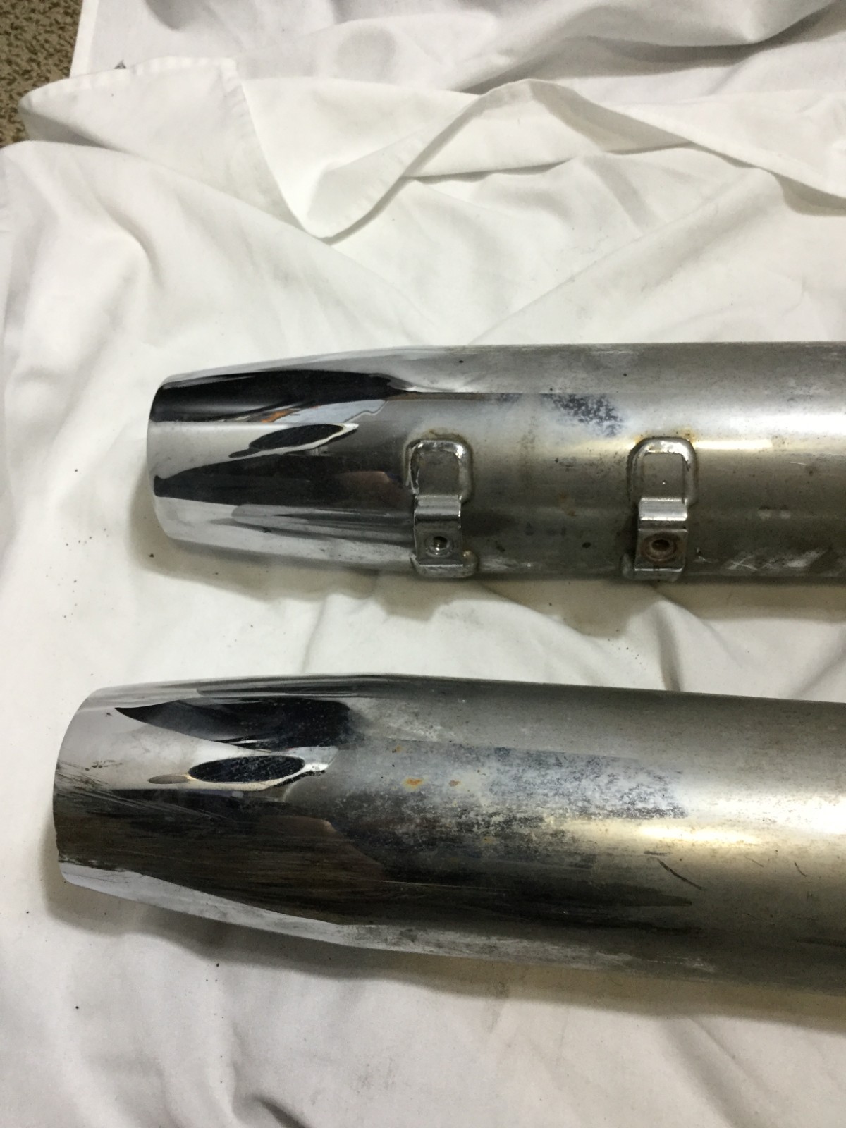 Harley Davidson OEM Exhaust Mufflers Pair HARFLT 1584/1688 Touring Dyna Softail.