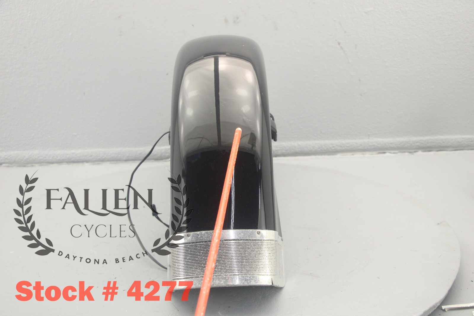 2008 Harley Electra Glide Front Fender Assembly VIVID BLACK SILVER STRIPES #4277